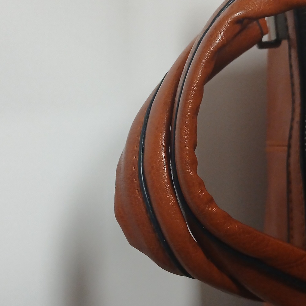 FashionAccessories Ladys Collection Carmel Brown Vegan Leather Shoulder Bag EUC - Picture 6 of 16
